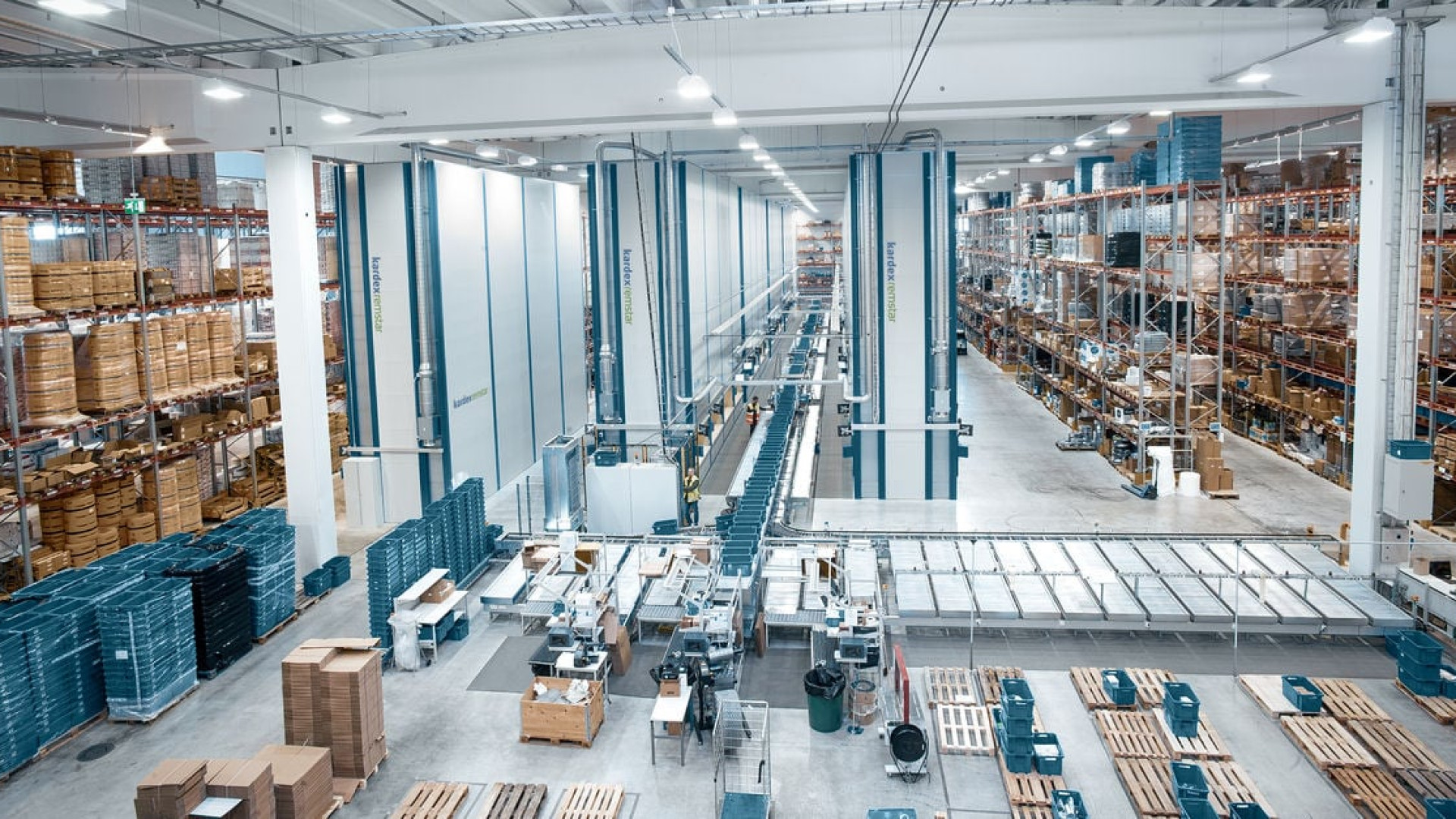 The Cost-Benefit Analysis of ASRS Implementation in Warehousing