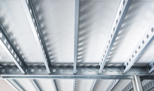 The Role of Unilin U7 Antislip Mezzanine Panels in Workplace Safety