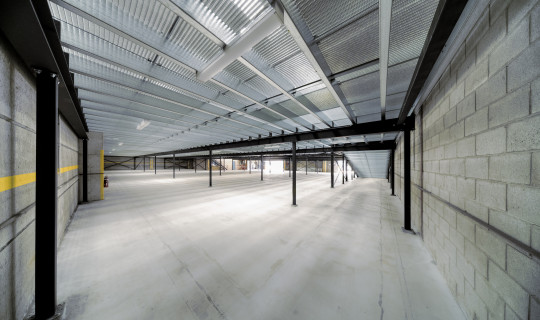 How phased mezzanine installation protects warehouse uptime