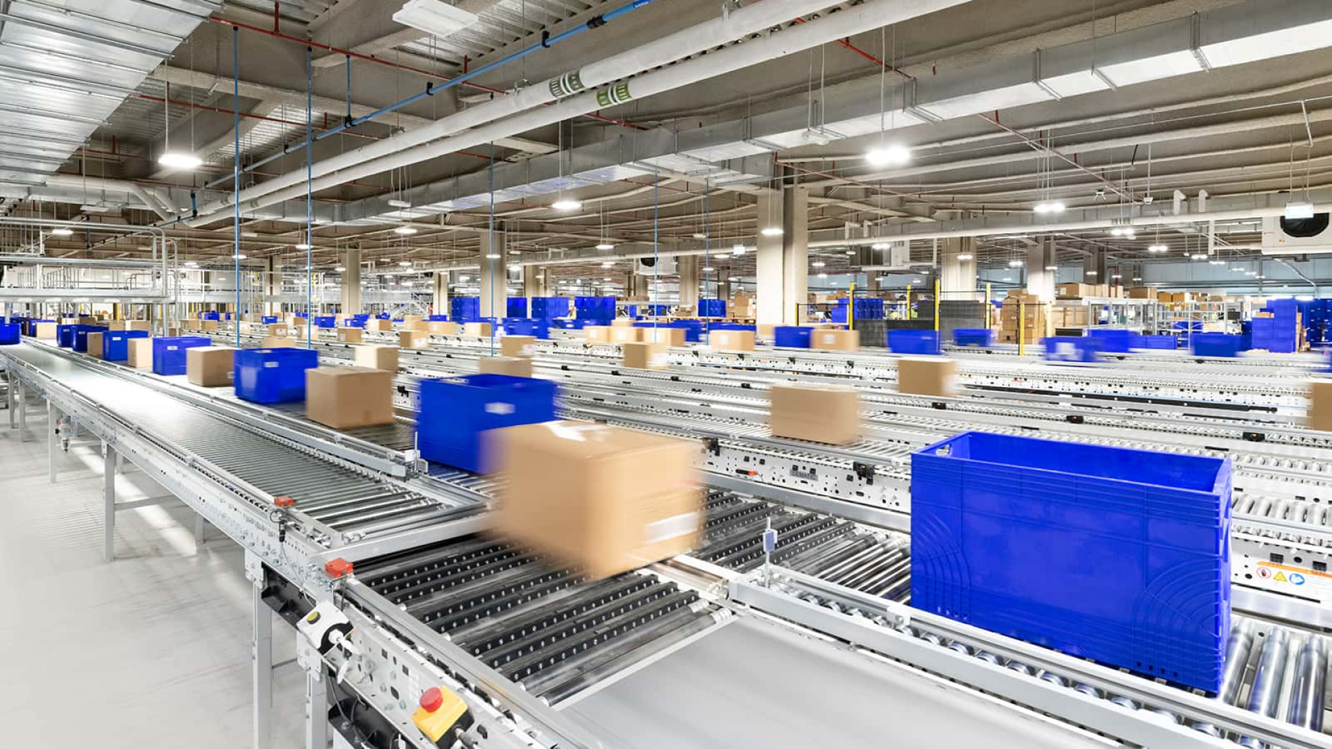 Micro-Fulfilment Centres and ASRS: The Key to Faster Last-Mile Delivery