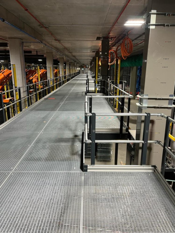 mesh decking mezzanine 